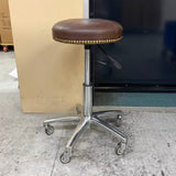 アウトレット カットチェア/スツール 鋲あり (DB) OL2271【完成品出荷】 通常価格 ¥10,780