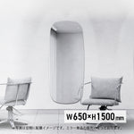 おしゃれなサロンにある壁面ミラー「ウォールミラー：MRO24」