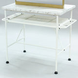 ベージュ色アイアンドレッサーの詳細写真【ローガン】